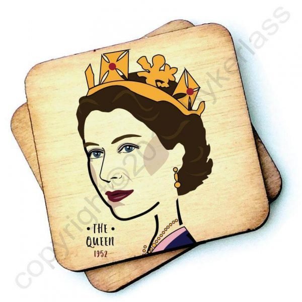 Wooden coaster with a characterchure of the Queen